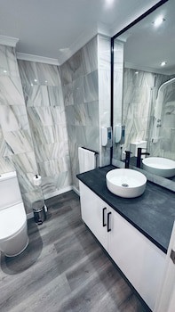 Aparthotel First Flatotel International