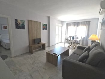 Aparthotel First Flatotel International