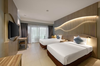 Amora Beach Resort Phuket