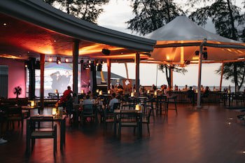 Amora Beach Resort Phuket