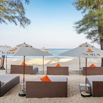 Amora Beach Resort Phuket