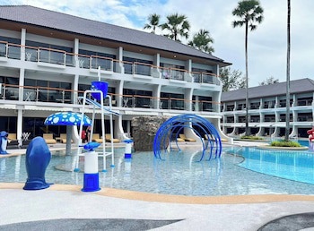 Amora Beach Resort Phuket