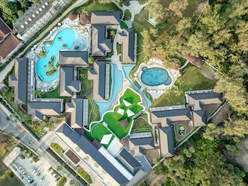 Amora Beach Resort Phuket