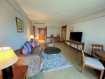 Amora Beach Resort Phuket