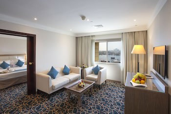 Carlton Tower Hotel