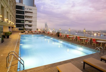 Carlton Tower Hotel