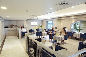 Carlton Tower Hotel