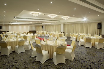 Carlton Tower Hotel