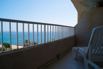 Apartamentos Palmera Beach