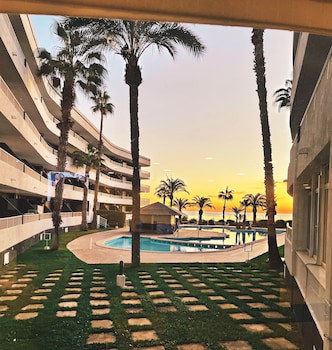 Apartamentos Palmera Beach
