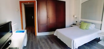 Hotel Mir Octavio