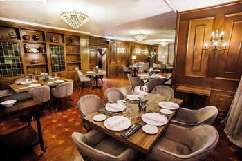 Hotel Conde Rodrigo Ii By Eme Hoteles