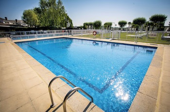 Hotel Conde Rodrigo Ii By Eme Hoteles