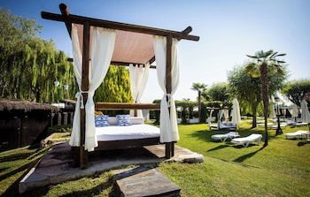 Hotel Conde Rodrigo Ii By Eme Hoteles