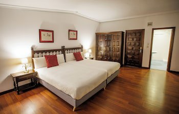 Hotel Conde Rodrigo Ii By Eme Hoteles
