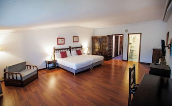 Hotel Conde Rodrigo Ii By Eme Hoteles