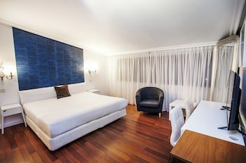 Hotel Conde Rodrigo Ii By Eme Hoteles
