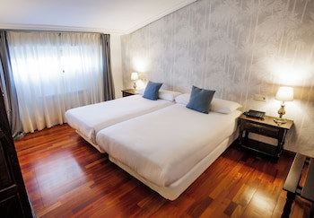 Hotel Conde Rodrigo Ii By Eme Hoteles