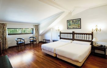 Hotel Conde Rodrigo Ii By Eme Hoteles