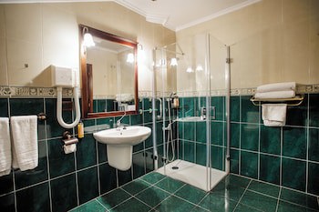 Hotel Conde Rodrigo Ii By Eme Hoteles