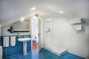 Hotel Conde Rodrigo Ii By Eme Hoteles