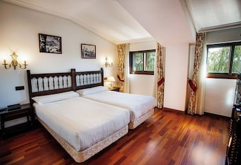 Hotel Conde Rodrigo Ii By Eme Hoteles