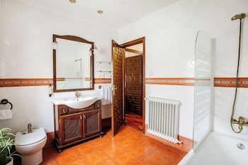 Hotel Conde Rodrigo Ii By Eme Hoteles