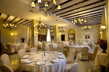Alcazar De La Reina