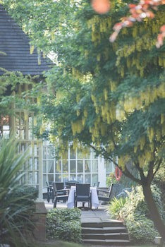 Mere Court Hotel