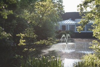 Mere Court Hotel