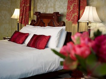 Mere Court Hotel