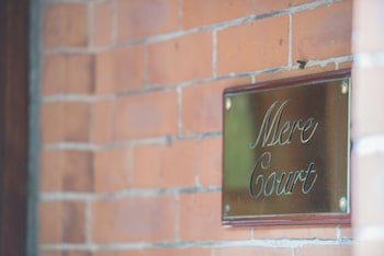 Mere Court Hotel