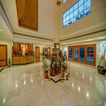 Renest Shraddha Inn - Shirdi