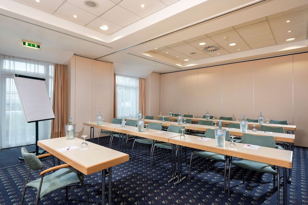 Ramada by Wyndham Hannover