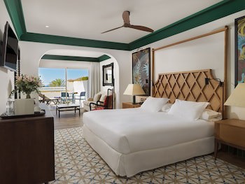 H10 Estepona Palace