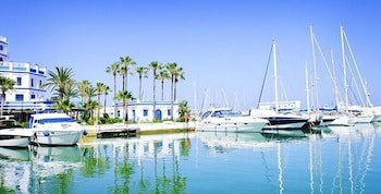 H10 Estepona Palace