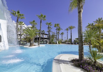 H10 Estepona Palace