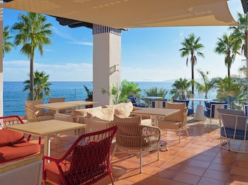 H10 Estepona Palace