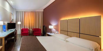 Hotel Silken Puerta De Valencia
