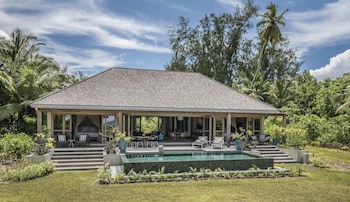 Four Seasons Resort Seychelles At Desroches Island