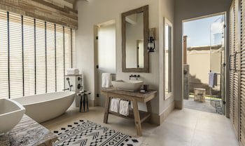 Four Seasons Resort Seychelles At Desroches Island