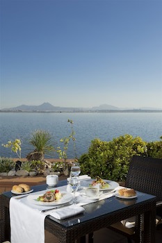 Barcelo Concorde Les Berges Du Lac Adult Only(Also Known As Les Berges Du Lac Concorde Hotel)