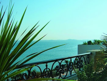 Barcelo Concorde Les Berges Du Lac Adult Only(Also Known As Les Berges Du Lac Concorde Hotel)