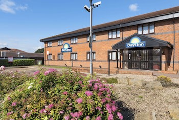 Days Inn By Wyndham Warwick South M40