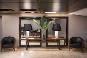 Grand King Hotel