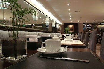 Grand King Hotel