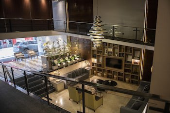 Grand King Hotel