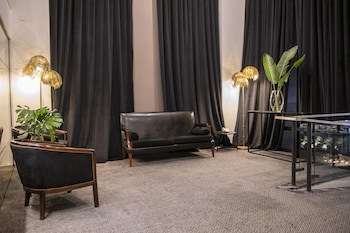 Grand King Hotel