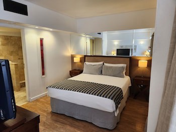 Grand King Hotel