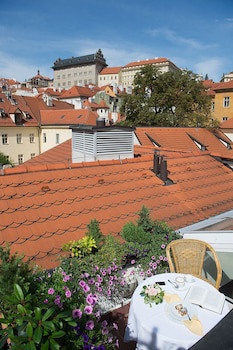 Boutique Hotel Constans